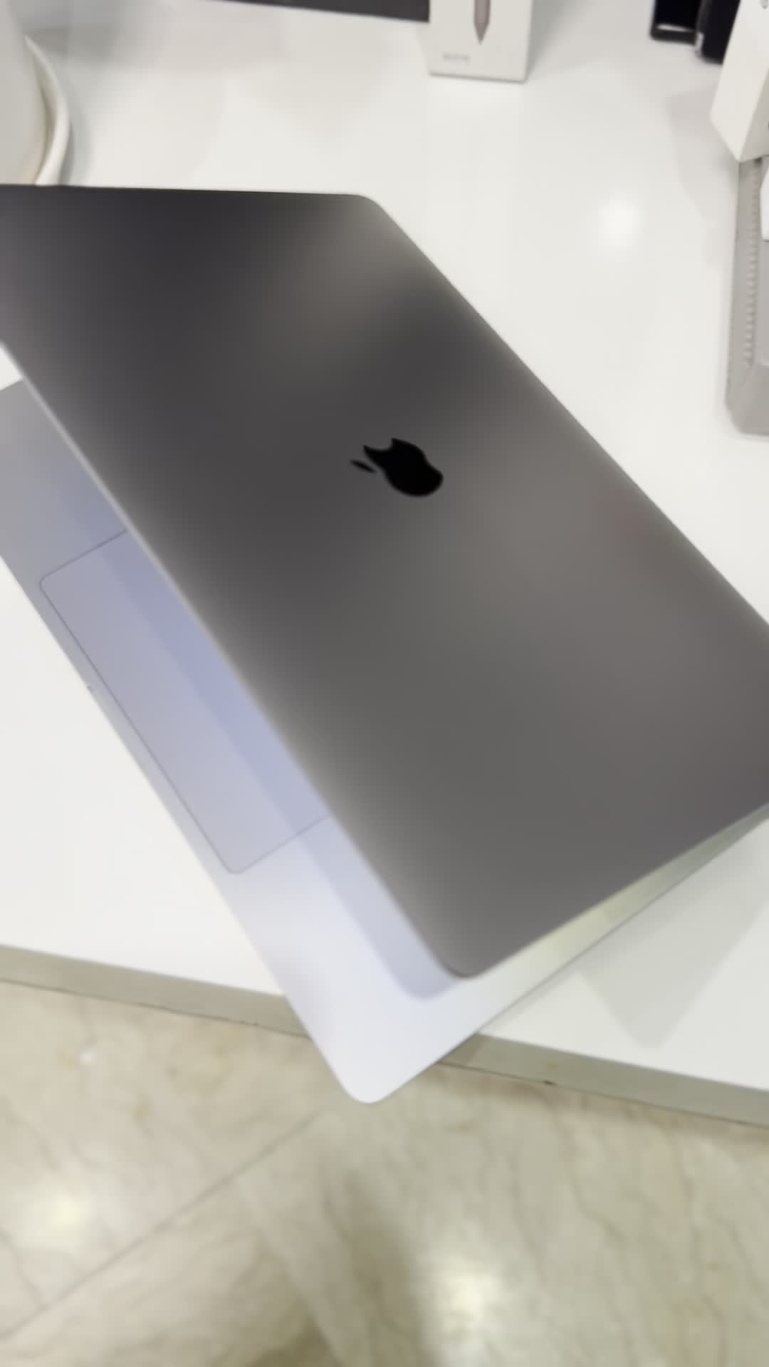 MacBook Pr A i-80بالاترین کانفیگ برای رندر|رایانه همراه|تهران, عباس‌آباد|دیوار