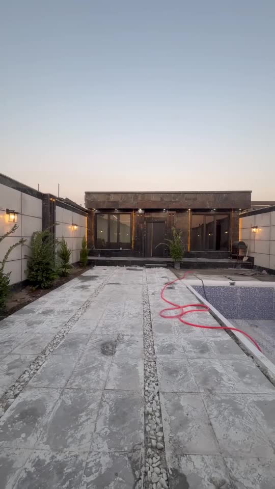 ۲۰۰متر باغ ویلای نقلی/استخرچهارفصل/ تاخودملک اسفال|فروش خانه و ویلا|شهریار, رنگرز|دیوار