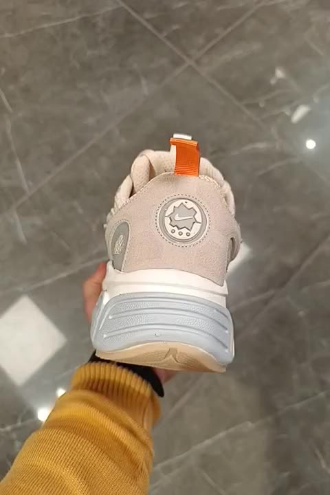 کتونی نایک|کیف، کفش، کمربند|یزد, |دیوار