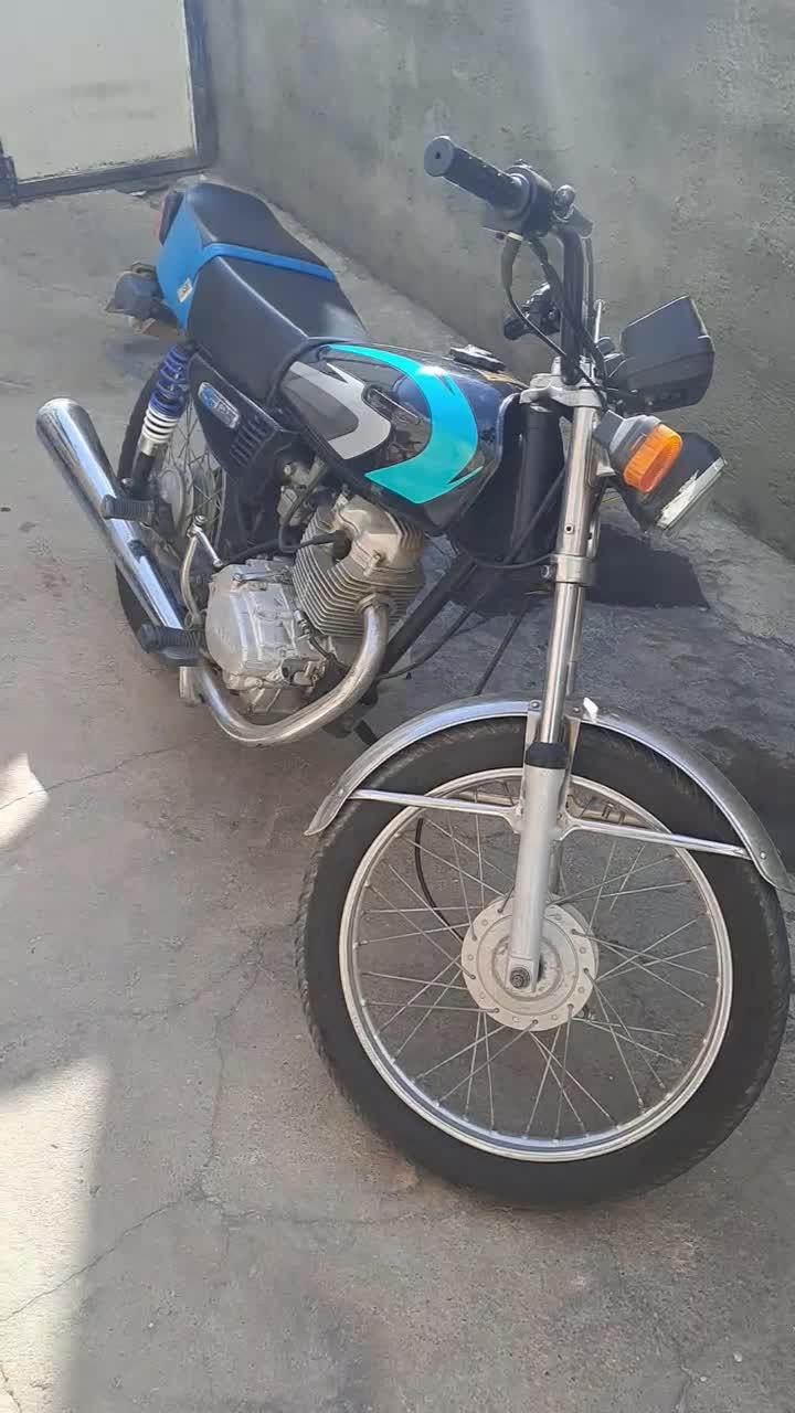 موتور تخت ۱۲۵ مدارک دار پلاک قدیم|موتورسیکلت|شاهین دژ, |دیوار