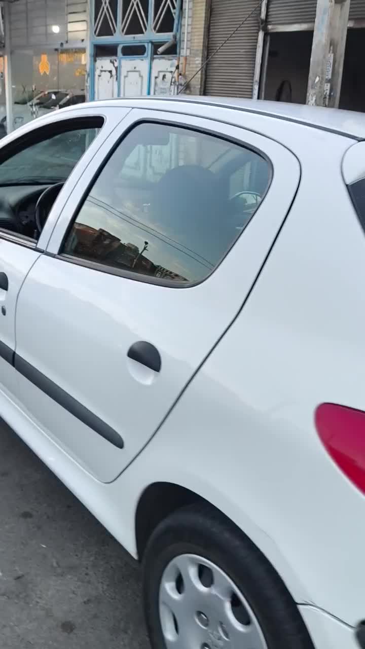 ۲۰۶ در حد|خودرو سواری و وانت|ساوه, |دیوار