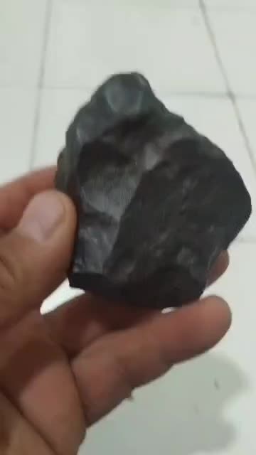 شهاب سنگ|جواهرات|مریوان, |دیوار