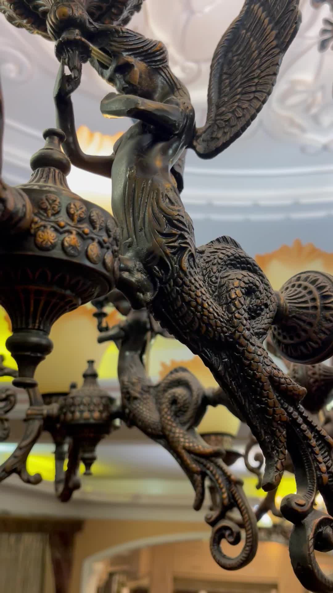 دو عدد لوستر ست برنزی کلاسیک|لوستر و چراغ آویز|لاهیجان, شیشه گران|دیوار