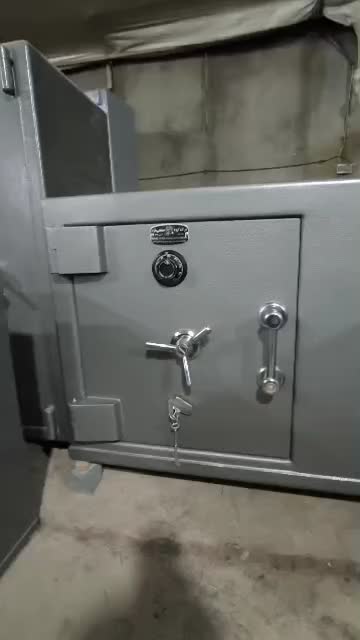 گاوصندوق زیرویترینی«خرم»|ابزارآلات|تبریز, |دیوار