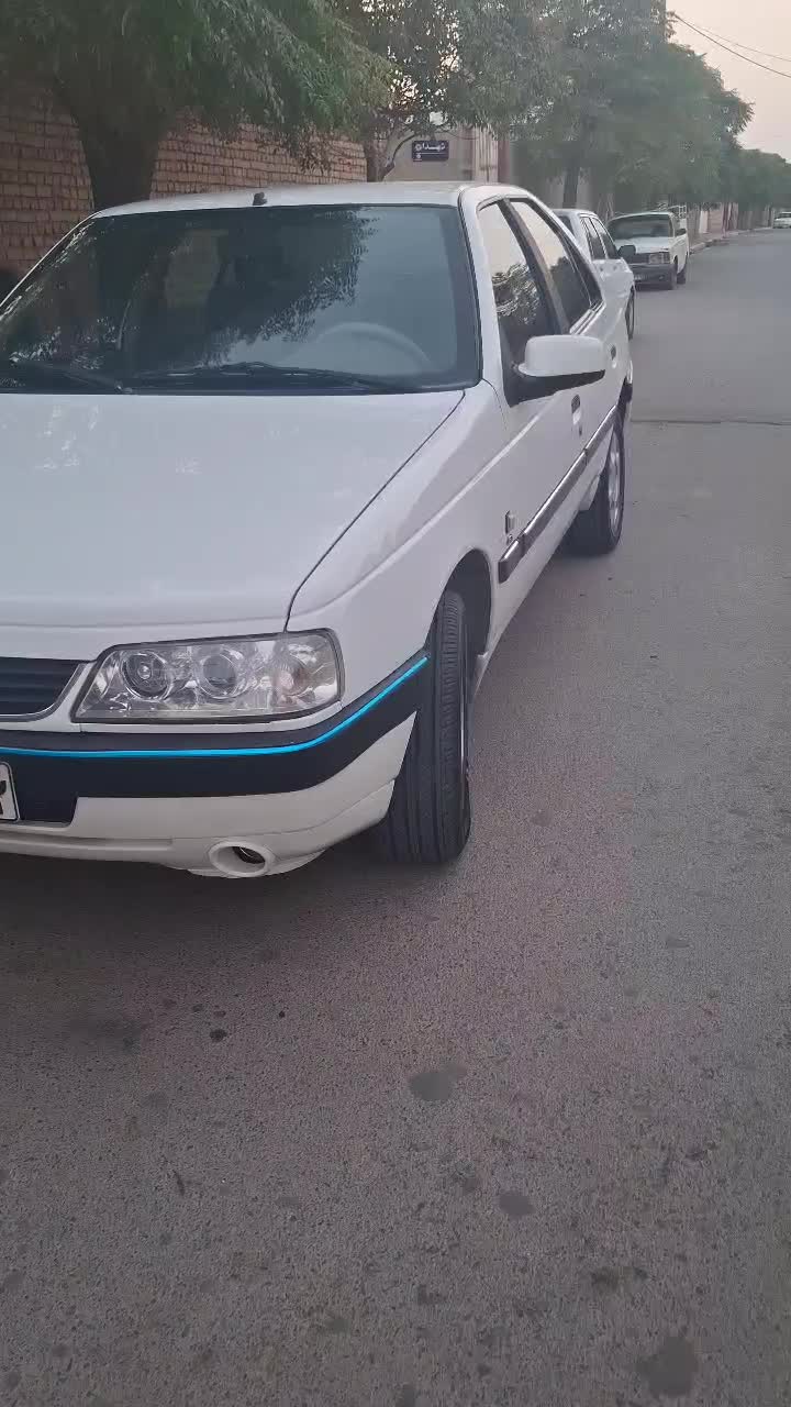 ماشین لاکاغذی هست|خودرو سواری و وانت|بردسکن, |دیوار