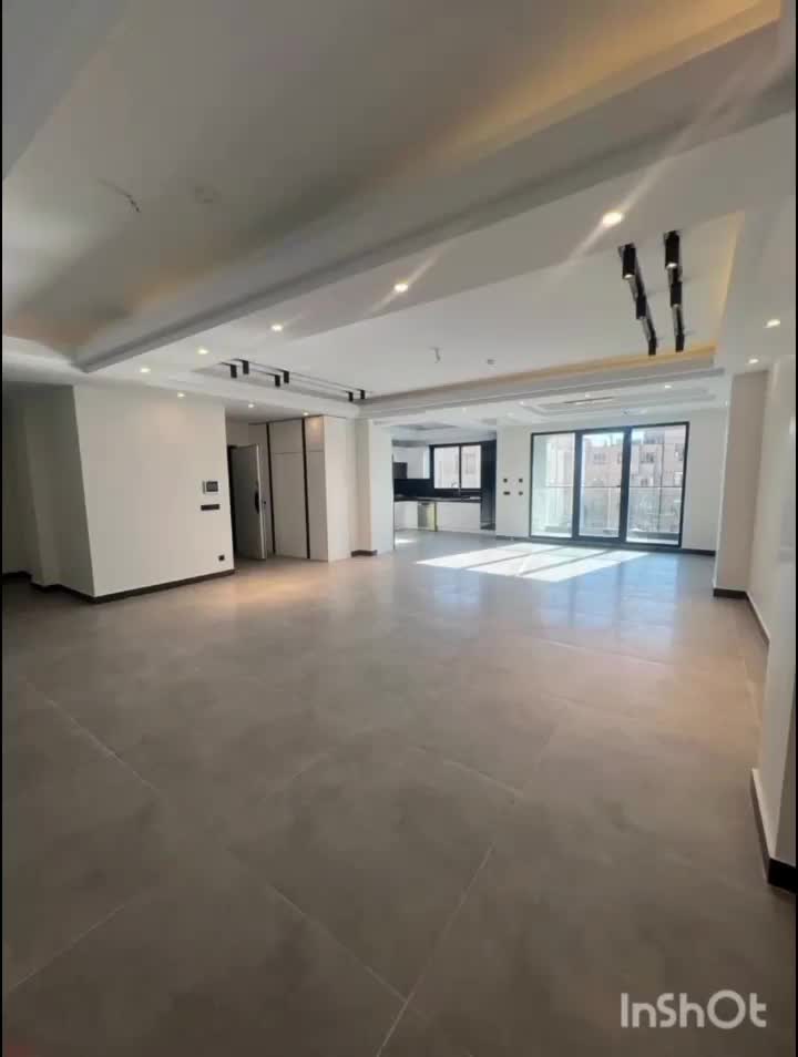 195متر نوساز/مشاعات هتلینگ/ویوی ابدی/سازه ای برند