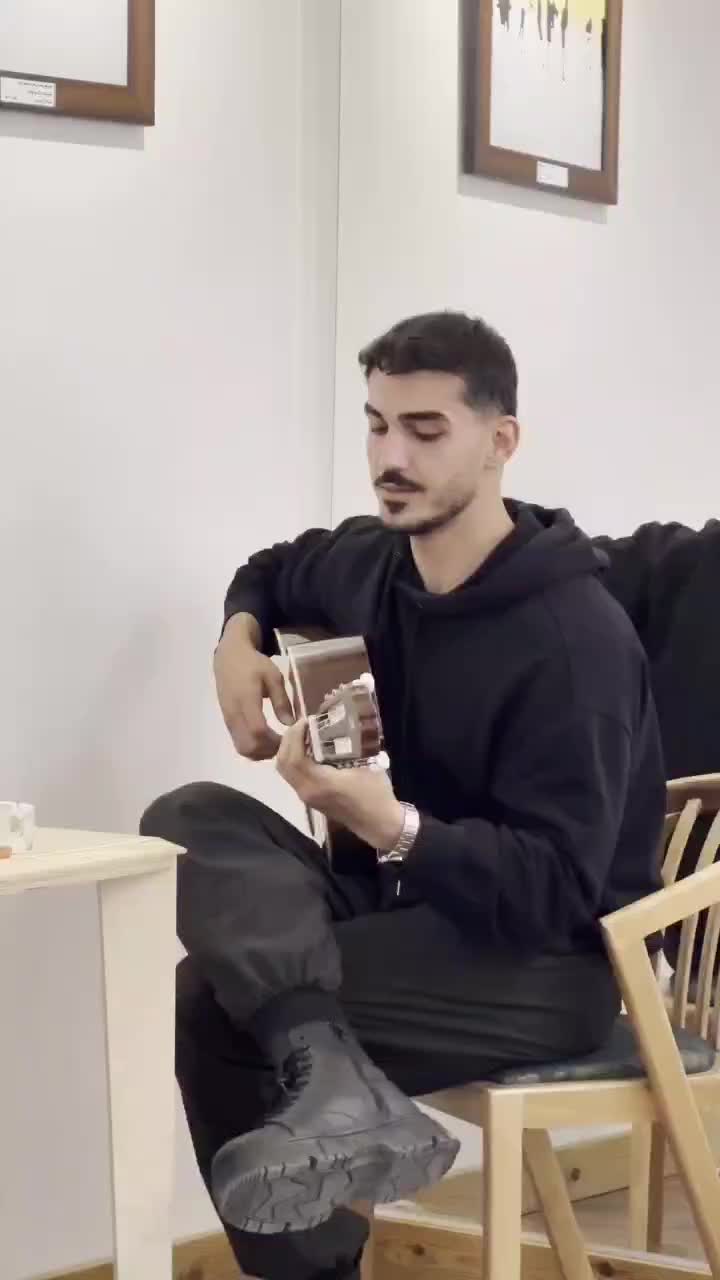 آموزش گیتار پاپ و کلاسیک|خدمات آموزشی|قم, زنبیل آباد|دیوار