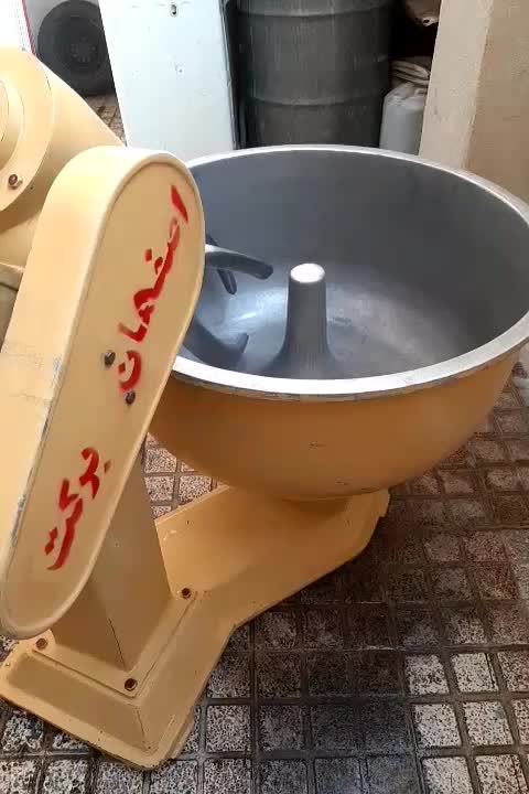 خمیر گیر ۸۰ کیلوئی در حد|فروشگاه و مغازه|کرج, شیخ آباد|دیوار