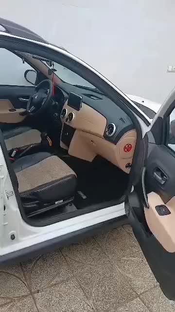 اطلسGفول،سانروف دار،مدل دی ماه 1403|خودرو سواری و وانت|اصفهان, عاشق‌آباد|دیوار