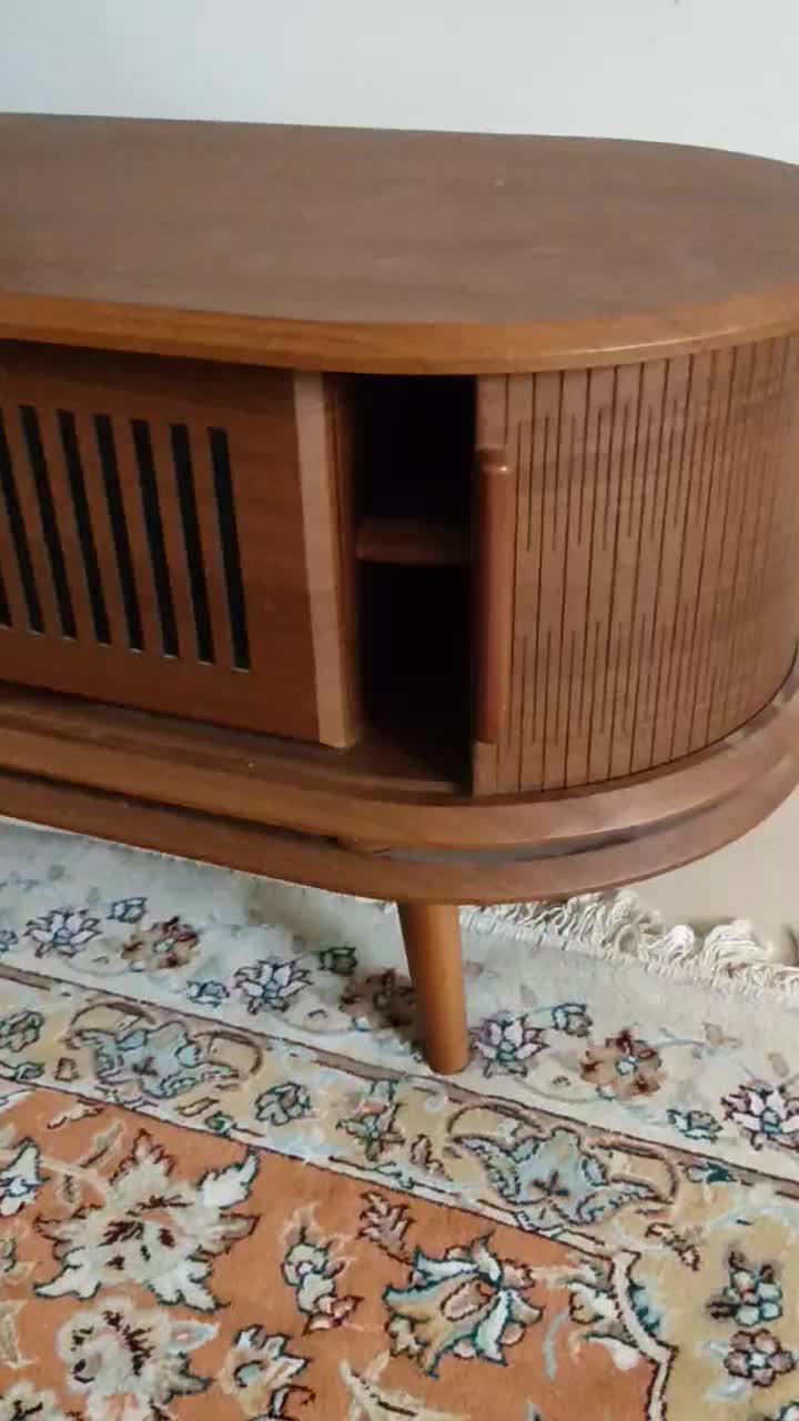 میز تلویزیون جنس چوبی بسیار تمیز|میز تلویزیون|کاشمر, |دیوار