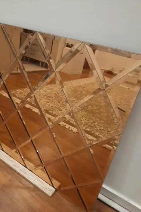 آینه|آینه|سرخه حصار, |دیوار