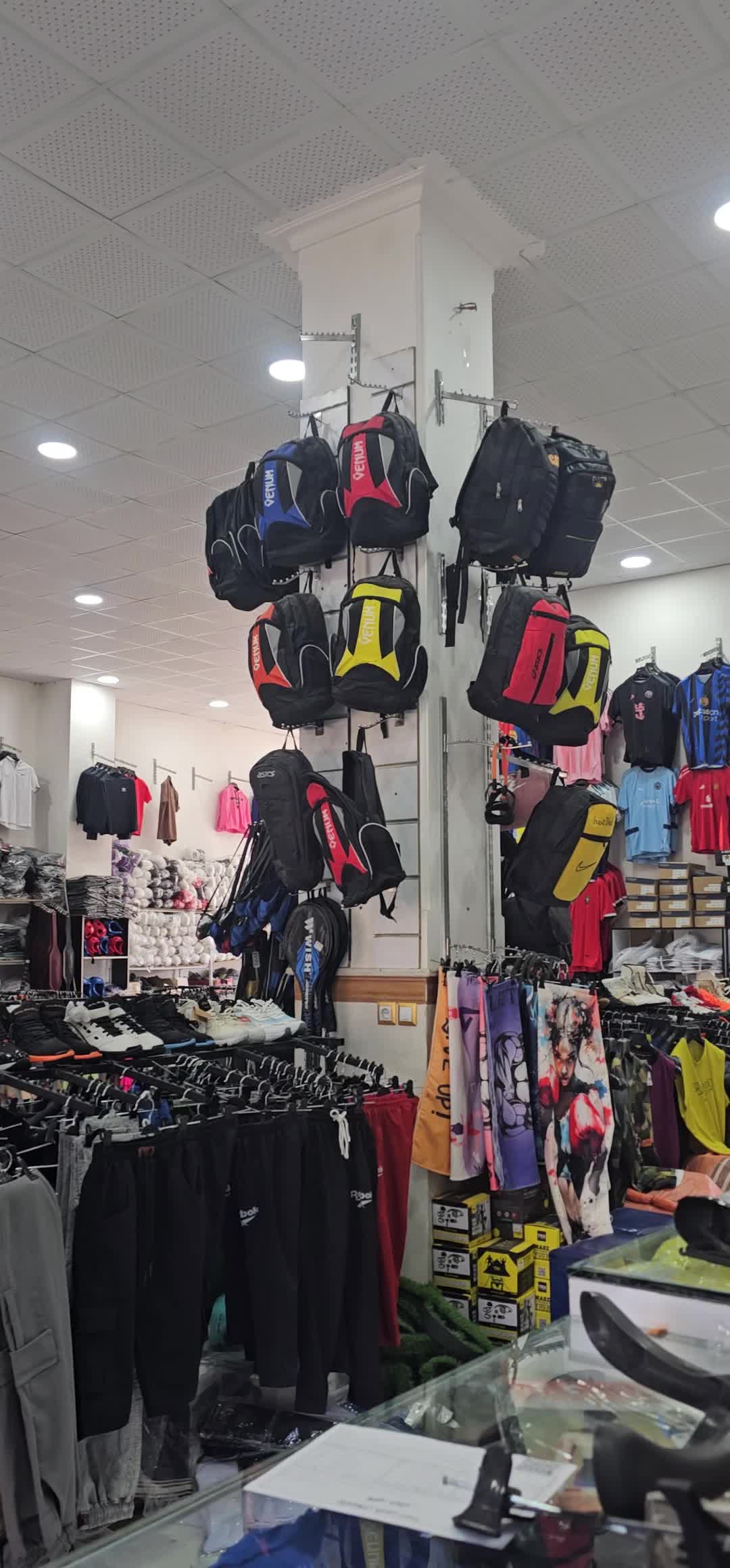 چند نفر خانم متشهص برای فروشندگی و عکاسی|استخدام بازاریابی و فروش|نورآباد, |دیوار