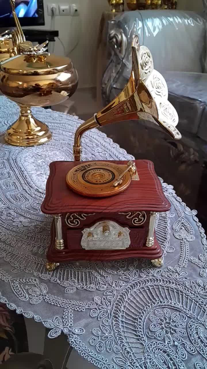 گرامافون دکوری|صنایع دستی و سایر لوازم تزئینی|باقرشهر, |دیوار