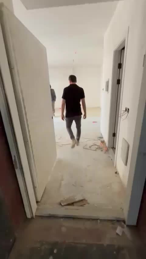 اپارتمان گل نرگس همکف ۱۳۲ متر ۳ خواب .تحویل|فروش آپارتمان|اصفهان, شهرک گل نرگس|دیوار