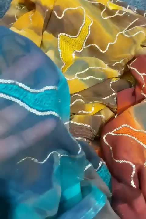 سه قواره پارچه حریر خامه دوزی و پولک|لباس|جوانرود, |دیوار