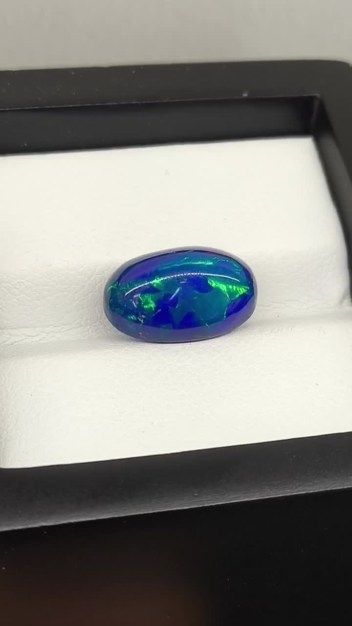 نگین های جواهری و زیبا|جواهرات|مشهد, عنصری|دیوار