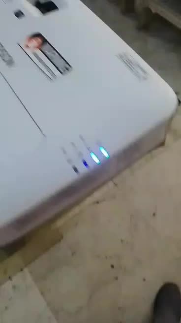 ویدئو پروژکتور Epson Home cinema|تلویزیون و پروژکتور|قم, سالاریه|دیوار