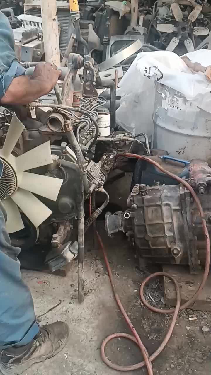 کامینز کومنز کمنز ۶سیلند سوپر دار امریکایی|ماشین‌آلات صنعتی|شیراز, دارالرحمه|دیوار