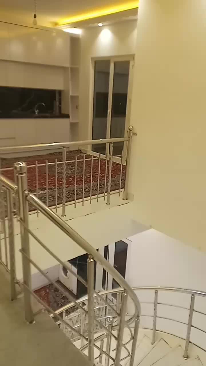 اجاره ویلا استخردار داری پا رکینگ ویو عالی|اجارهٔ کوتاهمدت ویلا و باغ|لوندویل, |دیوار