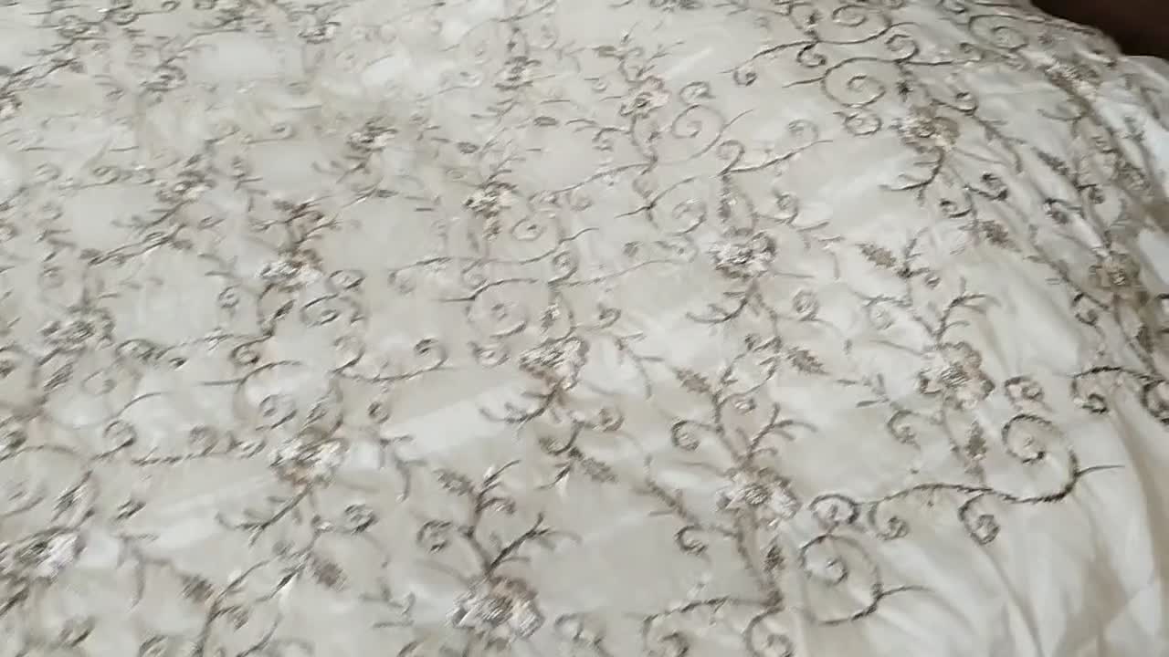 ست روتختی و لحاف منجوق دوزی شده|سرویس روتختی|ساری, |دیوار