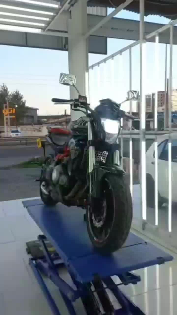 بنلی ۳۰۰ جفت سیلندر|موتورسیکلت|خرم‌آباد (تنکابن), |دیوار