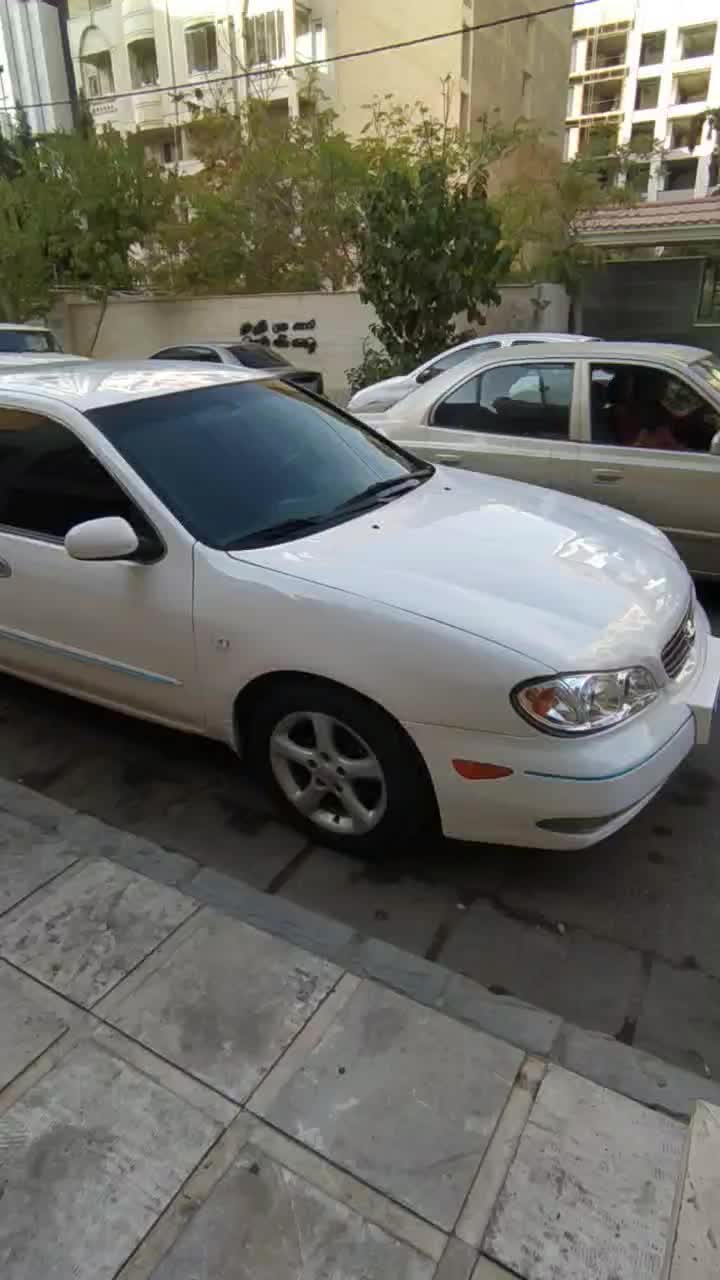 ماکسیما سفید اتومات مدل 2002|خودرو سواری و وانت|کرج, گلشهر|دیوار