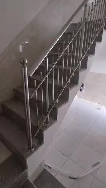 نرده استیل حفاظ راه پله حفاظ بانکی پشت پنجره وغیره|خدمات پیشه و مهارت|مرودشت, ابوذر شمالی|دیوار