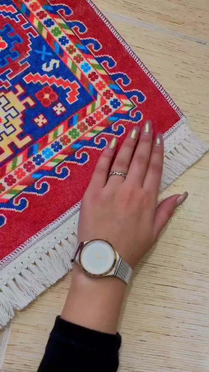 فرشینه زمینه لاکی سنتی|فرش|اراک, |دیوار