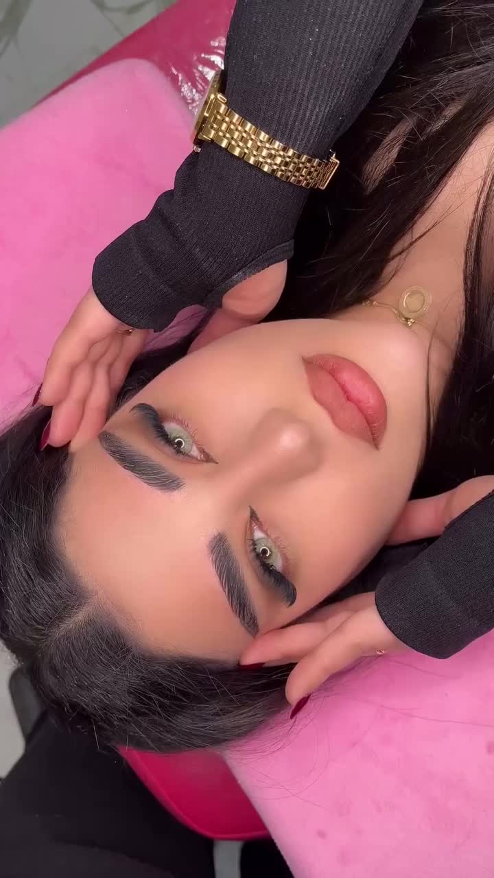 اکستنشن مژه نگار با ۹ سال سابقه کار خدمات و تدریس|خدمات آرایشگری و زیبایی|کرج, کیانمهر|دیوار