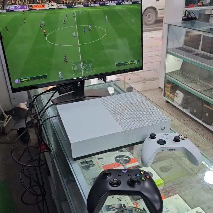 کنسول بازی XBOX ONE Sتمیز و پر از بازی دو دسته اصل|کنسول، بازی ویدئویی و آنلاین|یاسوج, |دیوار