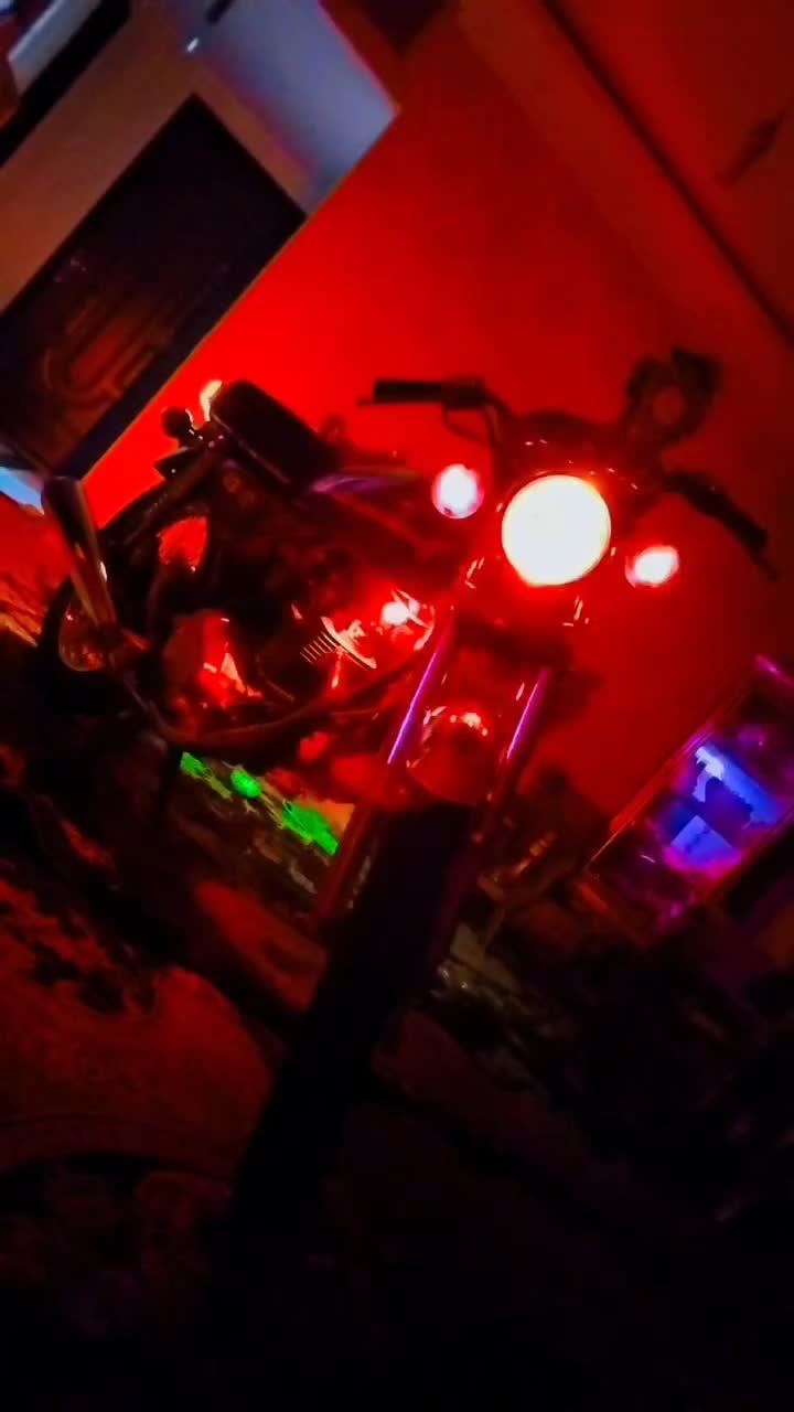 موتور عروسک|موتورسیکلت|فولادشهر, C3|دیوار