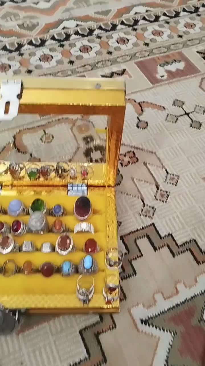 انگشتر کلی بفرش میرسد|جواهرات|مشهد, مهدی آباد|دیوار