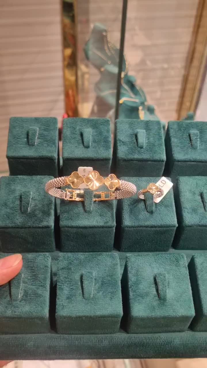 ست بنگل و انگشتر ونکلیف لوکس- فقط ۱۲ درصد|جواهرات|ری, شهرری|دیوار