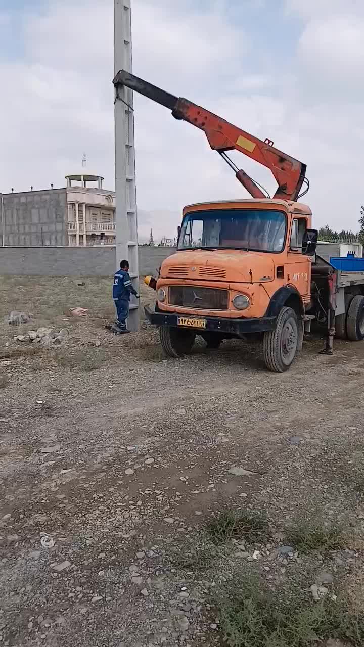 جرثقیل ۳ الی ۵۰ تن مطمعن|خدمات حمل و نقل|کرج, کمال‌شهر|دیوار