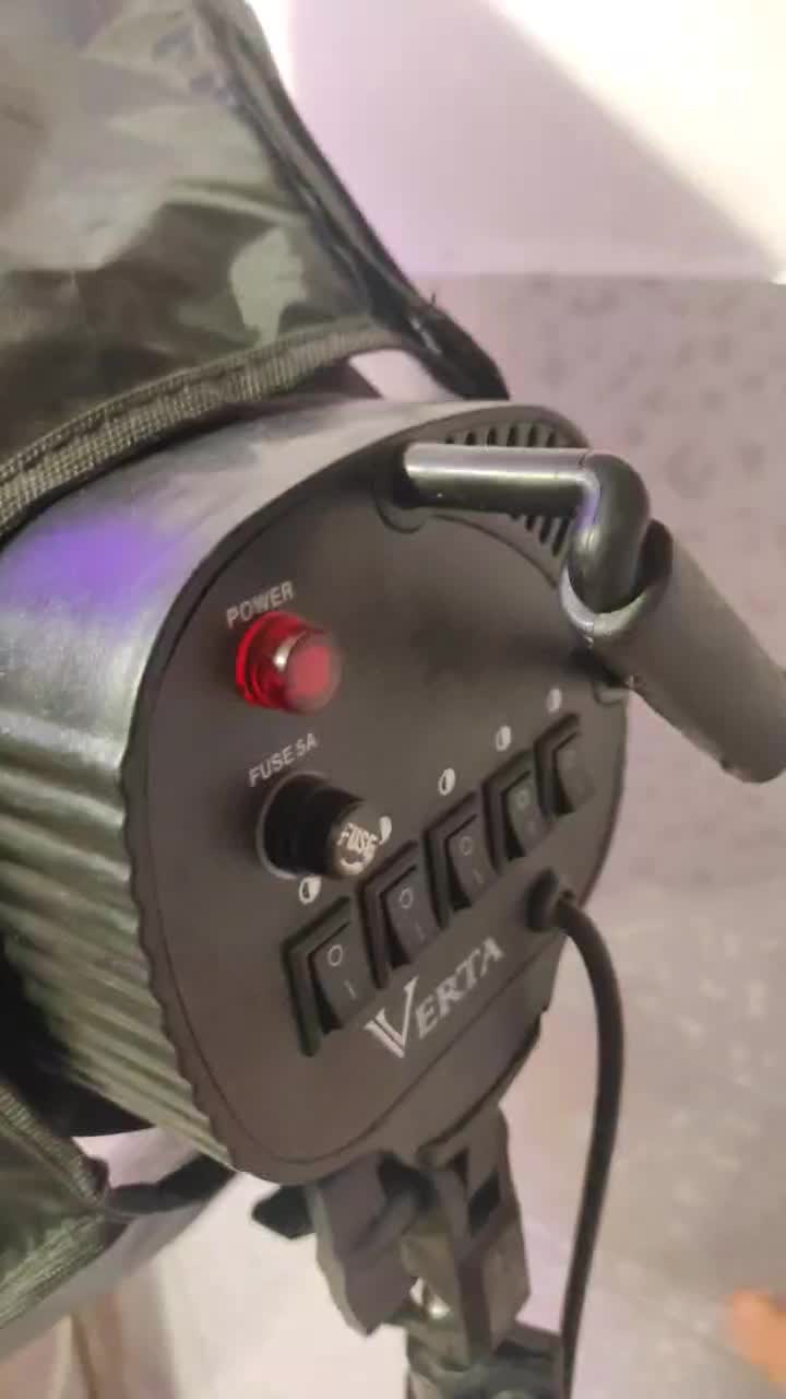 سافت باکس ۵ لامپه|دوربین عکاسی و فیلمبرداری|ارومیه, |دیوار