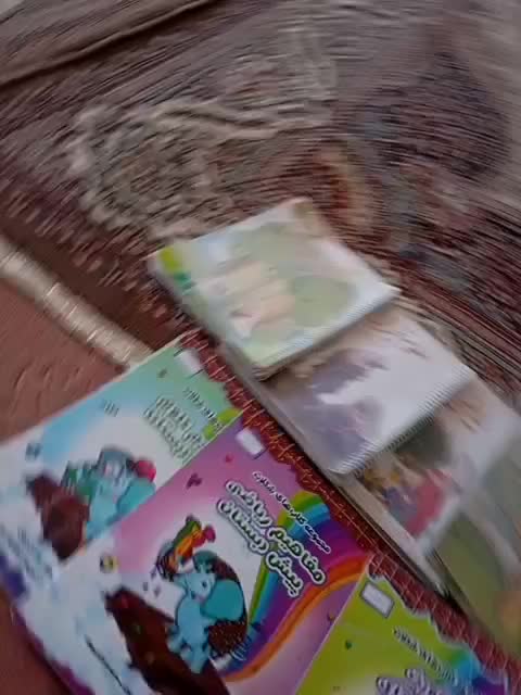 چهارتا کتاب پیش دبستان و ۶ تا کتاب کلاس دوم دبستان|کتاب و مجله|همدان, |دیوار