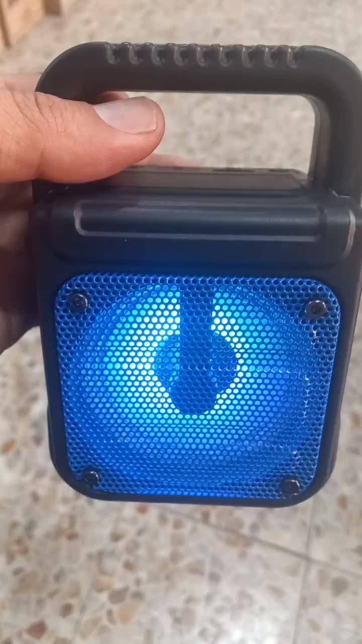 معاوضه اسپیکر با۱جفت کفتر کله دم سبزیا....|صوتی و تصویری|خمینی‌شهر, |دیوار