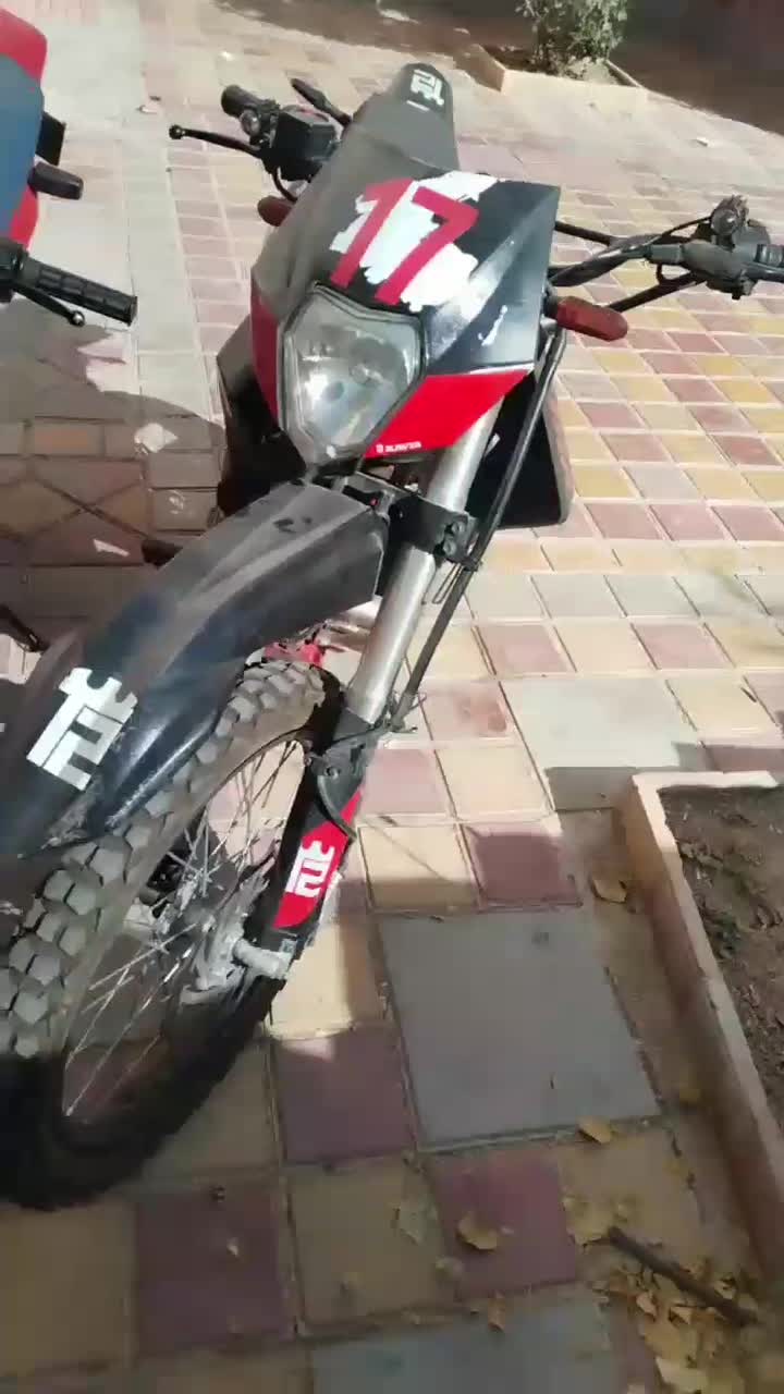 موتور تریل تی۲ و رادیسون فروش فوری|موتورسیکلت|سرخه حصار, |دیوار