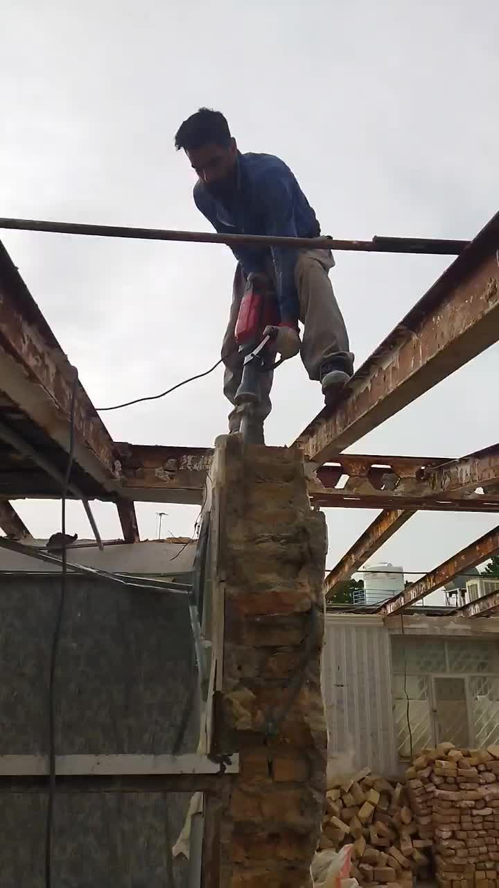 تخریب ساختمان|خدمات پیشه و مهارت|کرج, حصارک بالا|دیوار