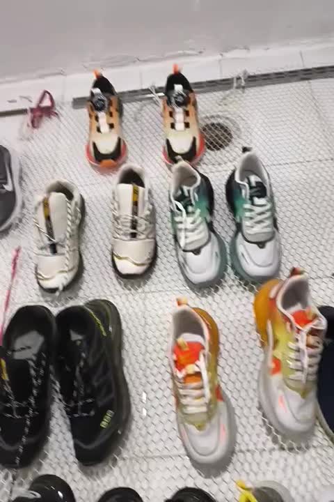 کفش اسپرت بروز|کیف، کفش، کمربند|شاهرود, |دیوار