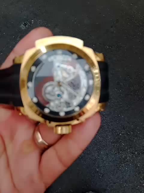 یک عددساعت مچی شیک زداب|ساعت|صباشهر, |دیوار