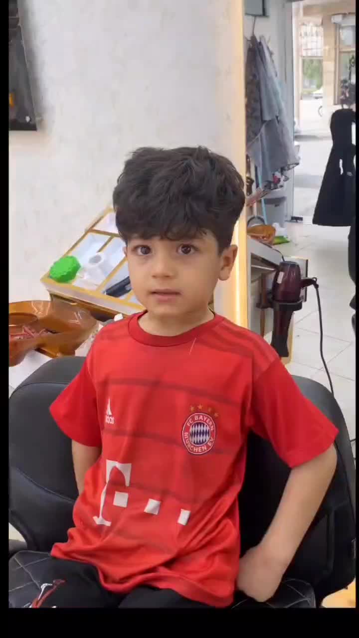 فرِمو ( فرفری کده )|خدمات آرایشگری و زیبایی|کاشان, فاز ۱ ناجی آباد|دیوار