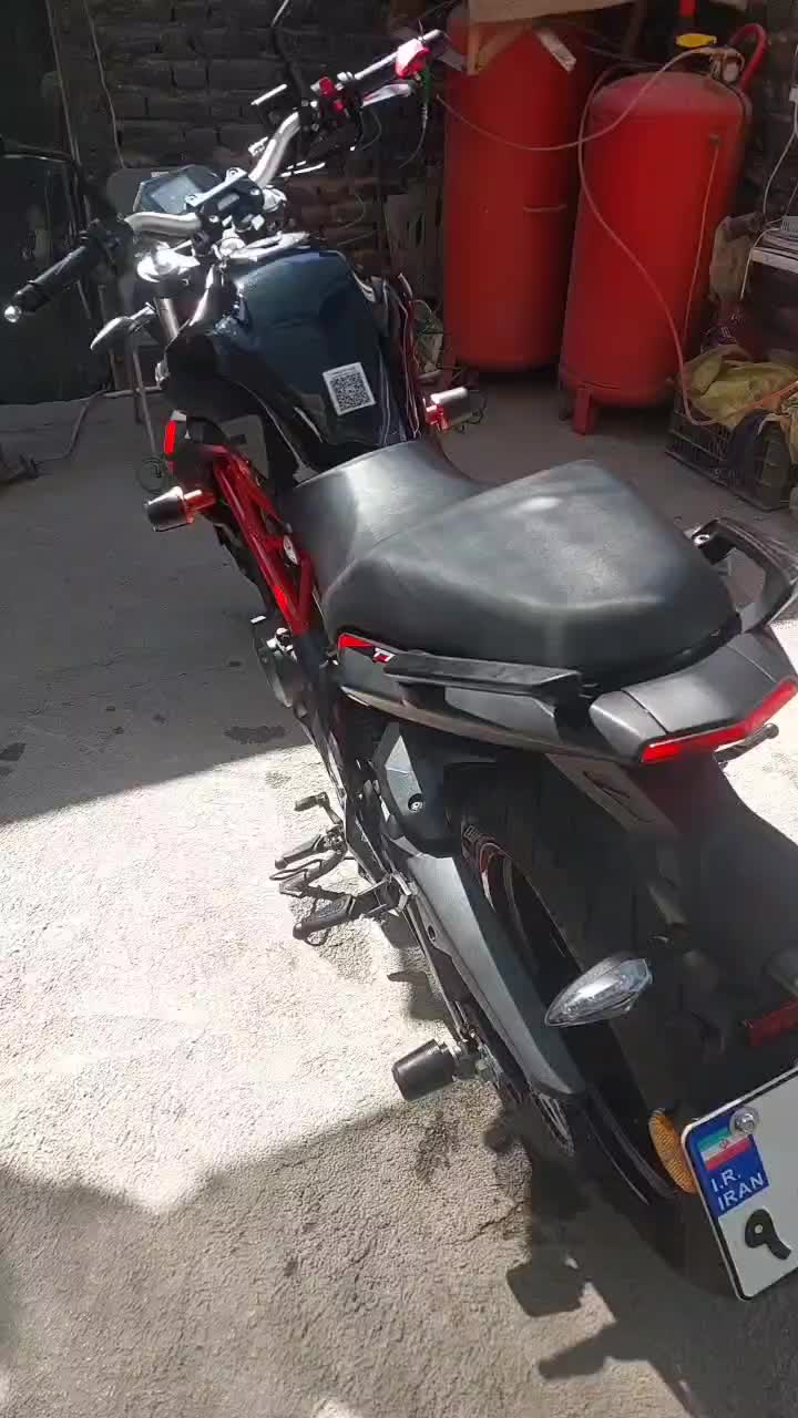 متور بنلی 300 جفت مدل ۱۴۰۱|موتورسیکلت|نیشابور, محله میدان باغات|دیوار