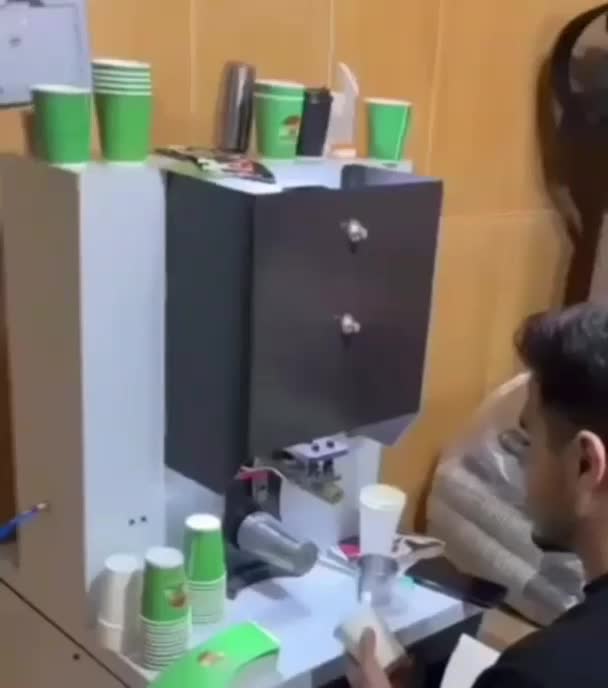 توجه*فیلم دستگاه لیوان کاغذی*فروش نقد و اقساط|ماشین‌آلات صنعتی|ارومیه, |دیوار