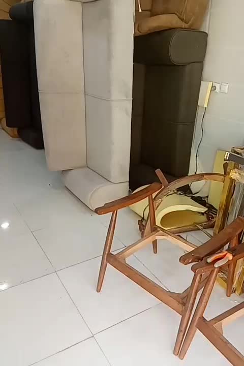 پاریس مهرگان|مبلمان خانگی و میز عسلی|صدرا-فارس, |دیوار