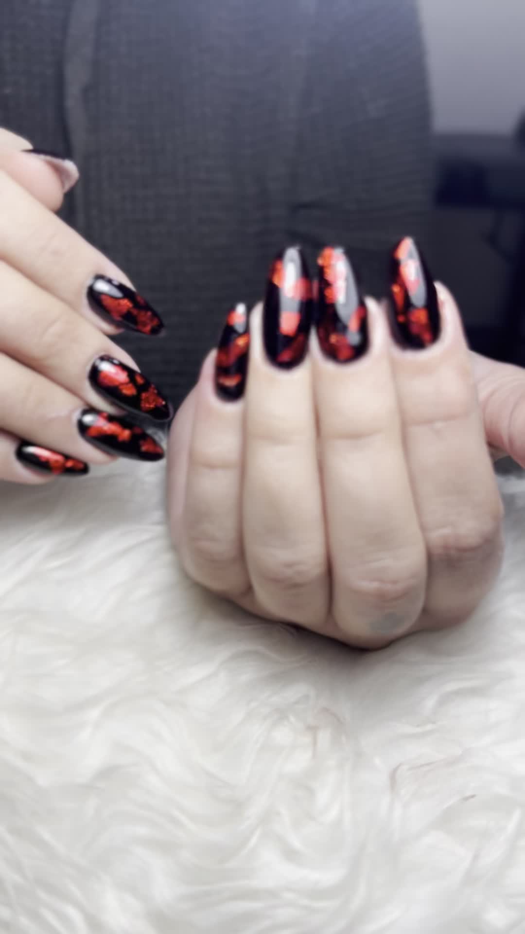 کاشت ناخن واموزش ناخن|خدمات آرایشگری و زیبایی|چالوس, |دیوار