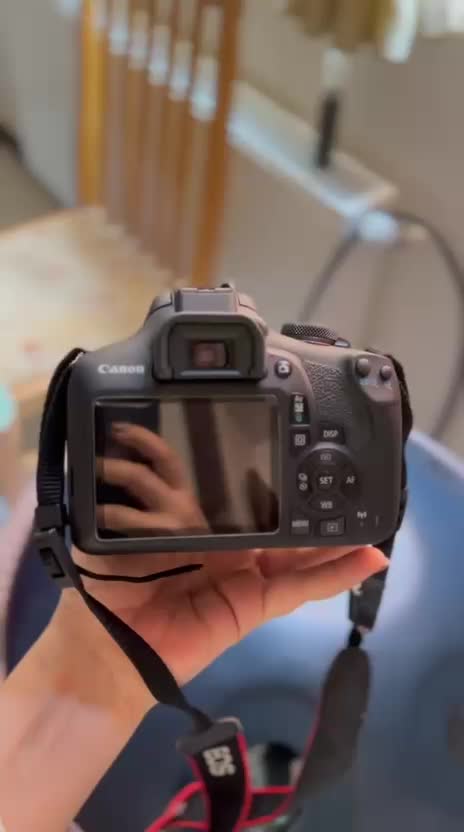 دوربین حرفه ای کنون 2000d با لنز 18-55|دوربین عکاسی و فیلمبرداری|اصفهان, خواجو|دیوار