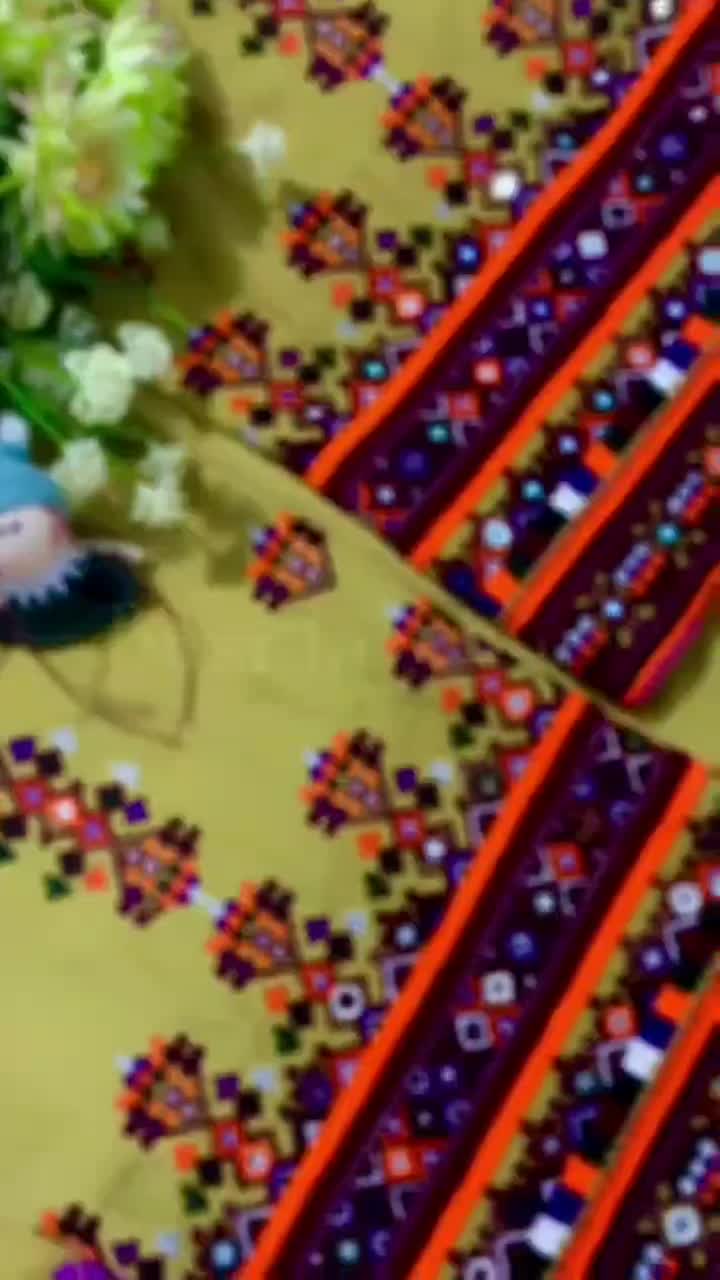 سیاه دوچ|لباس|کهنوج, |دیوار