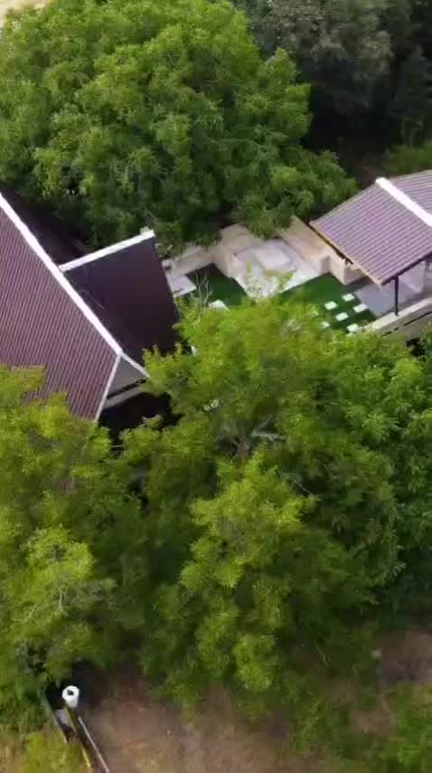 اجاره کلبه سویسی استخر دار فول امکانات در کلیبر|اجارهٔ کوتاه‌مدت ویلا و باغ|کلیبر, |دیوار