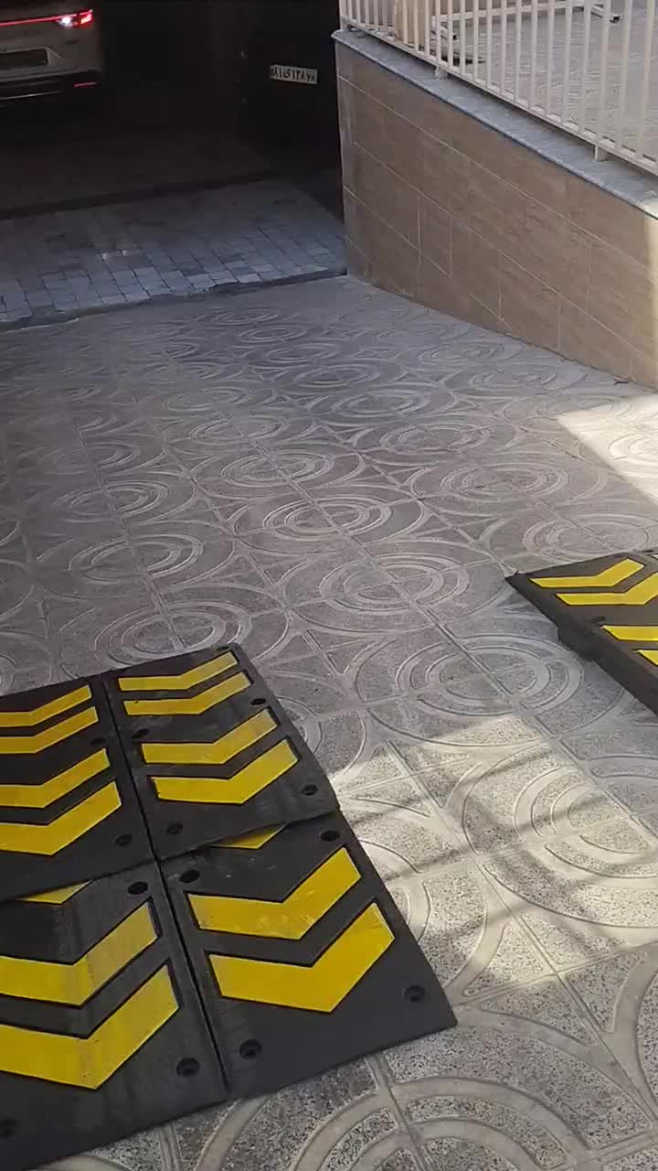 نصب سرعتگیر نصب استوانه نصب ضربه گیر ستونی|قطعات یدکی و لوازم جانبی|تهران, بازار|دیوار